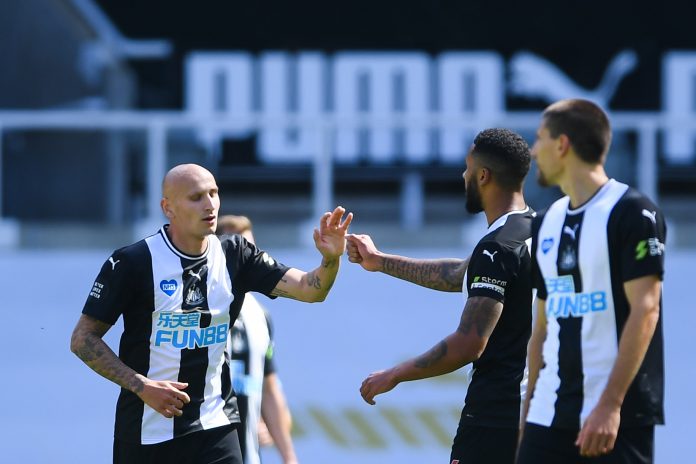 FBL-ENG-PR-NEWCASTLE-WEST HAM