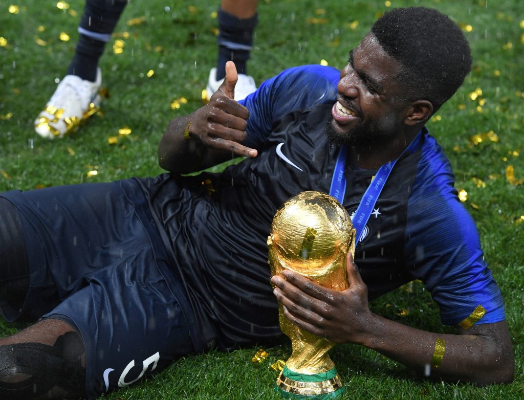 Barcelona willing to let Samuel Umtiti leave for free this summer