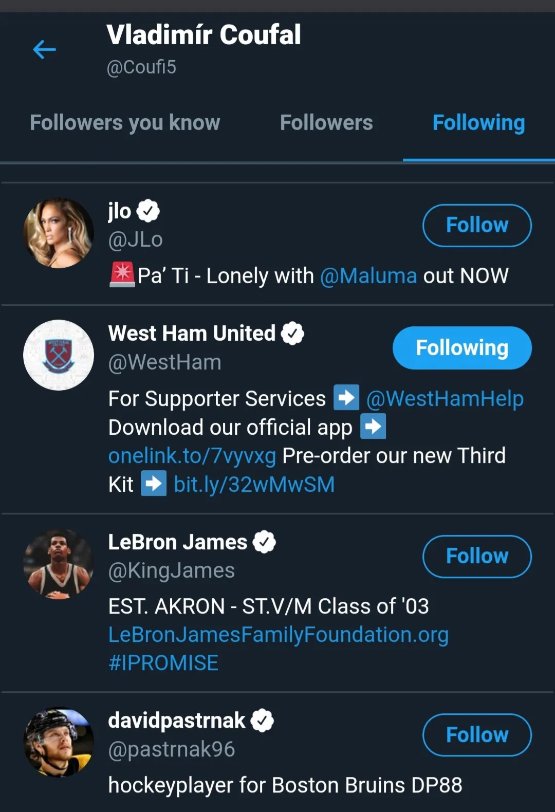 Vladimir Coufal hints he is keen on London Stadium move by following West Ham United on Twitter