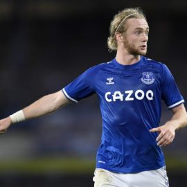 Tom Davies