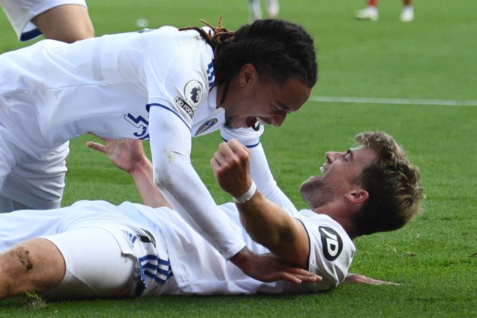FBL-ENG-PR-LEEDS-FULHAM