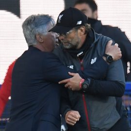 FBL-ENG-PR-EVERTON-LIVERPOOL