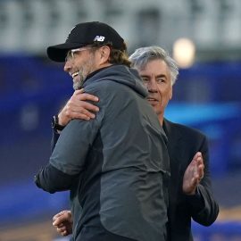 FBL-ENG-PR-EVERTON-LIVERPOOL