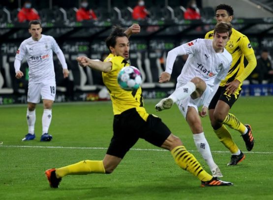 borussia moenchengladbach v borussia dortmund bundesliga 1 e1611673745852