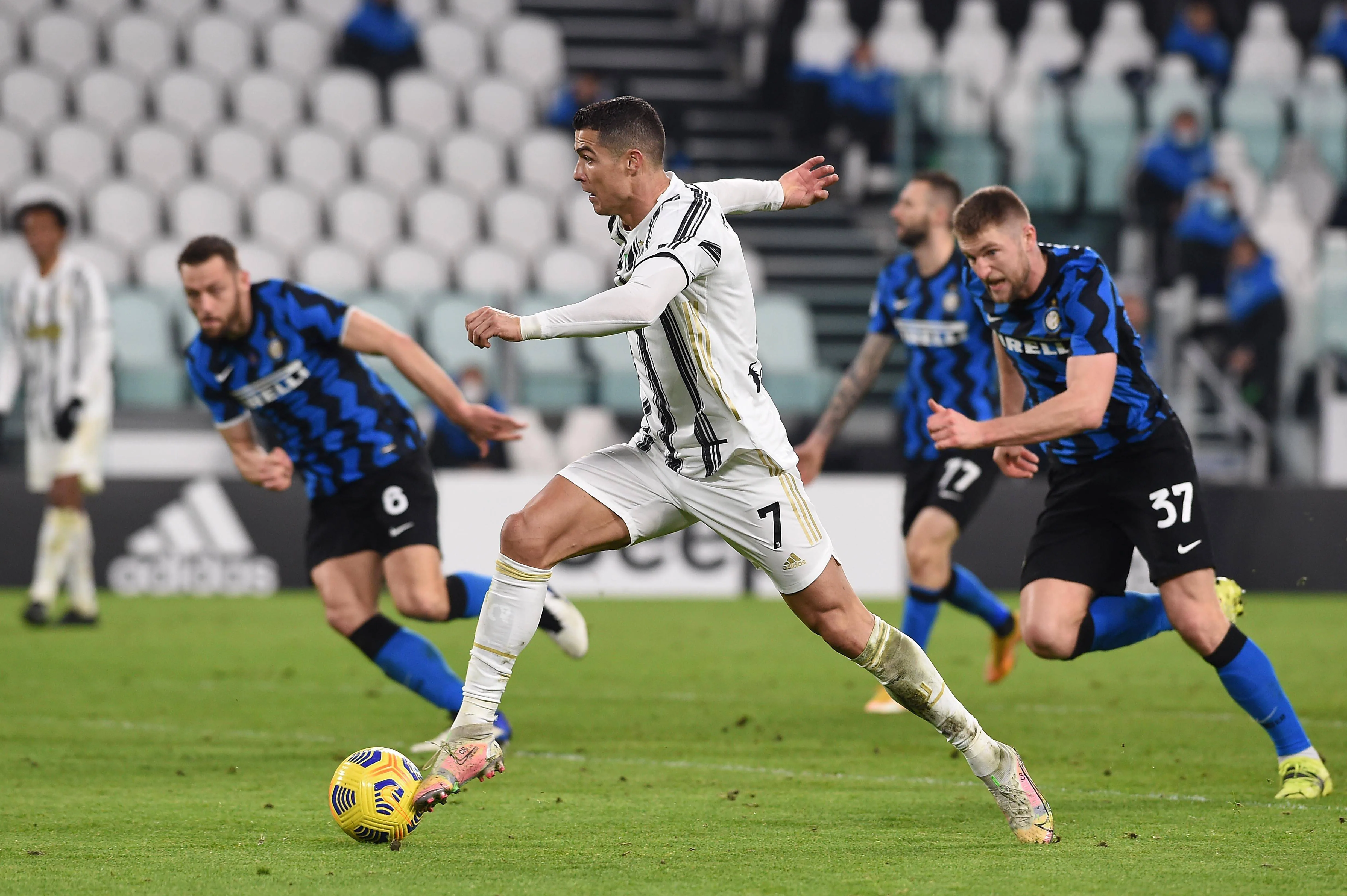 1000712695 1000712695