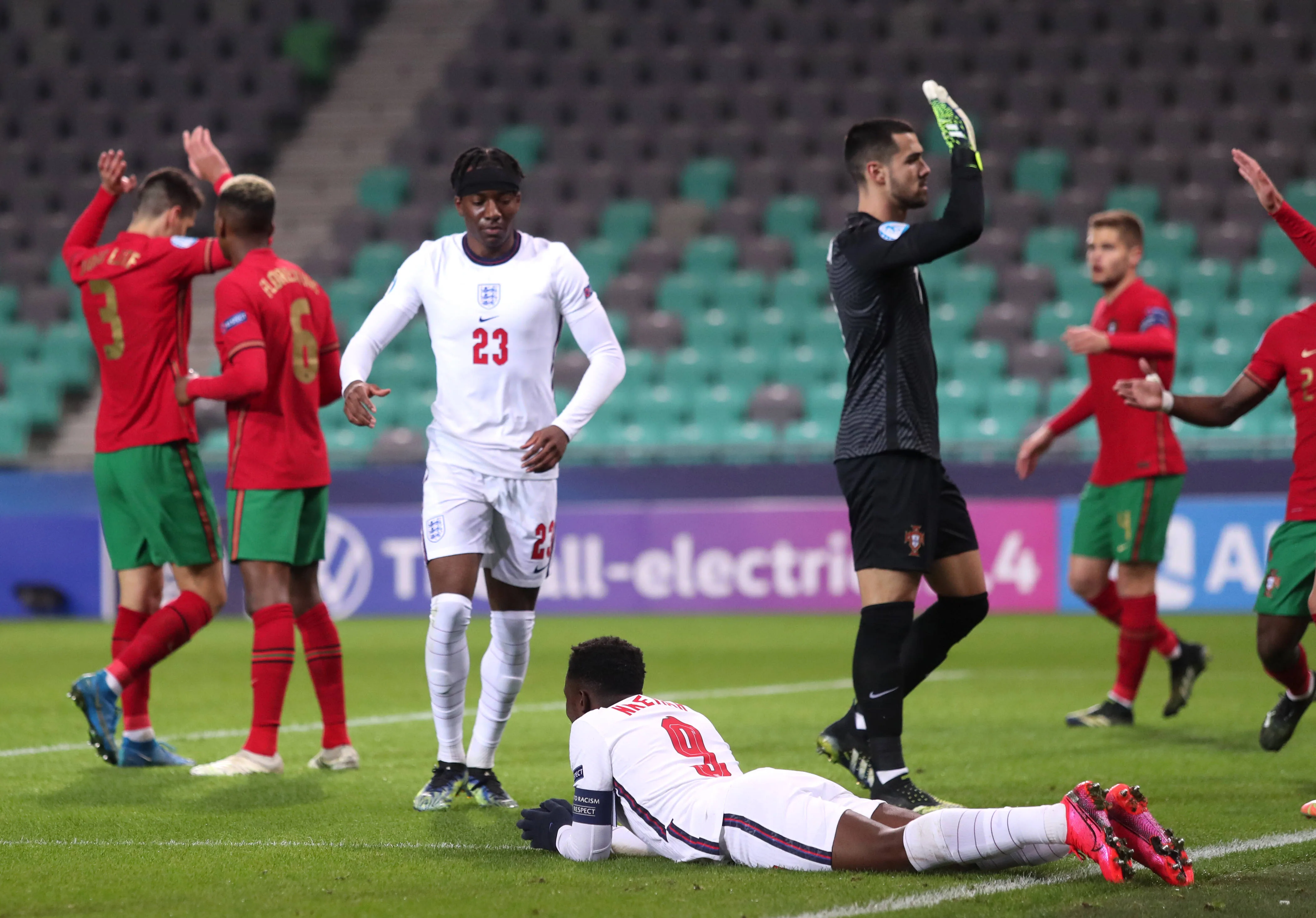 1001713525 1001713525