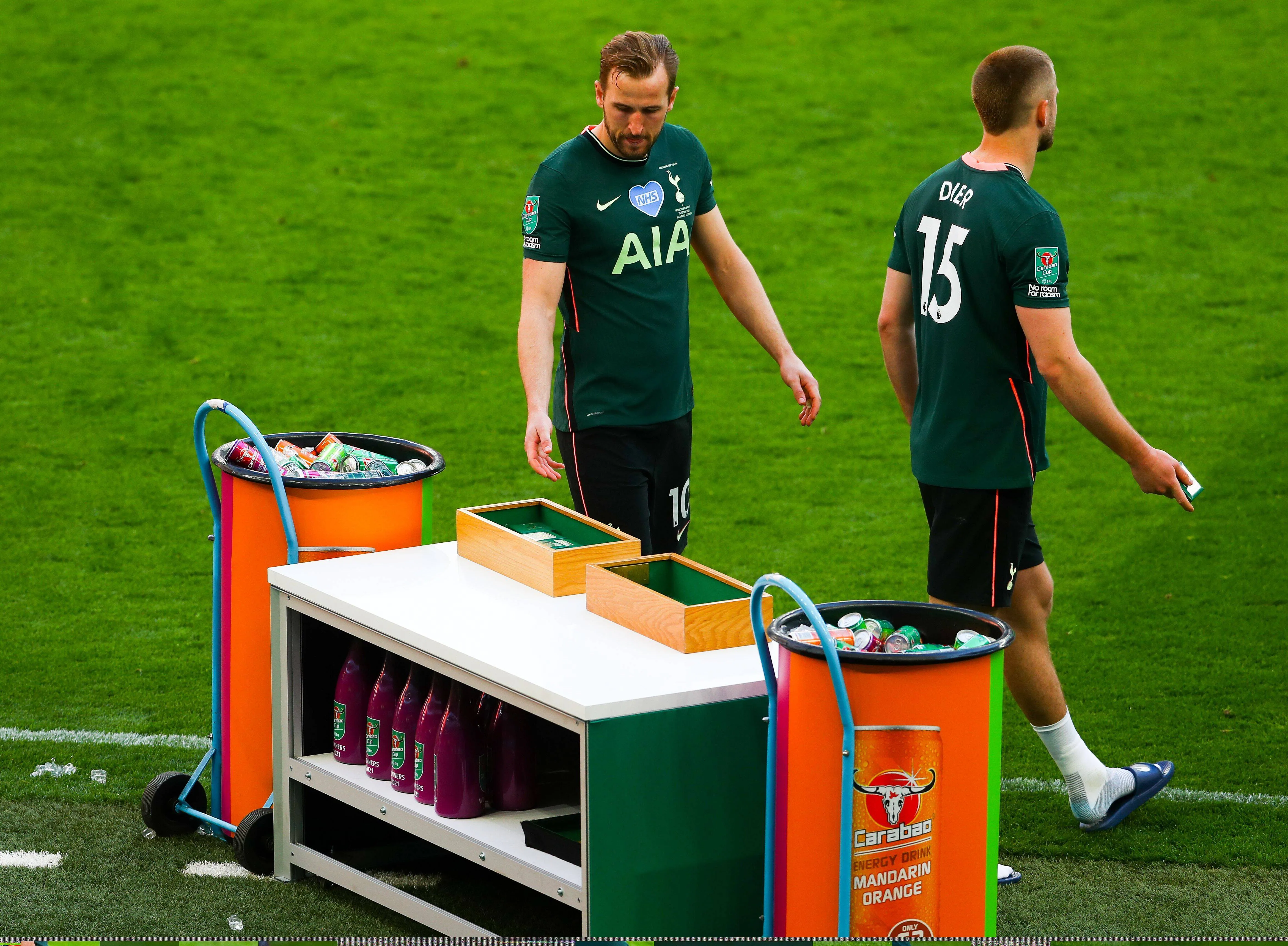 1002338831 1002338831