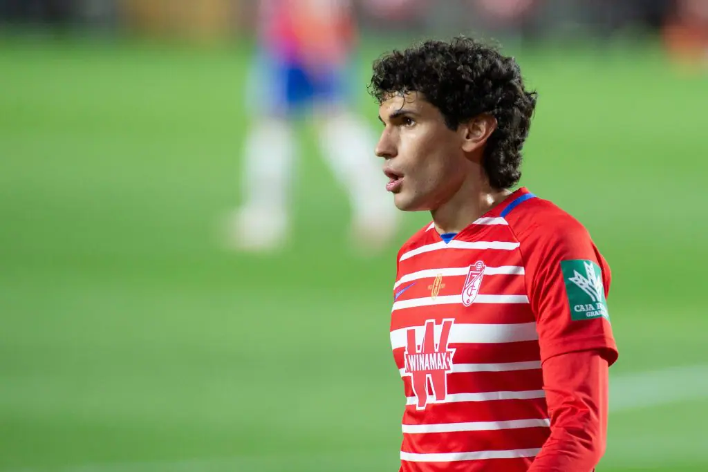 1002275747 1002275747