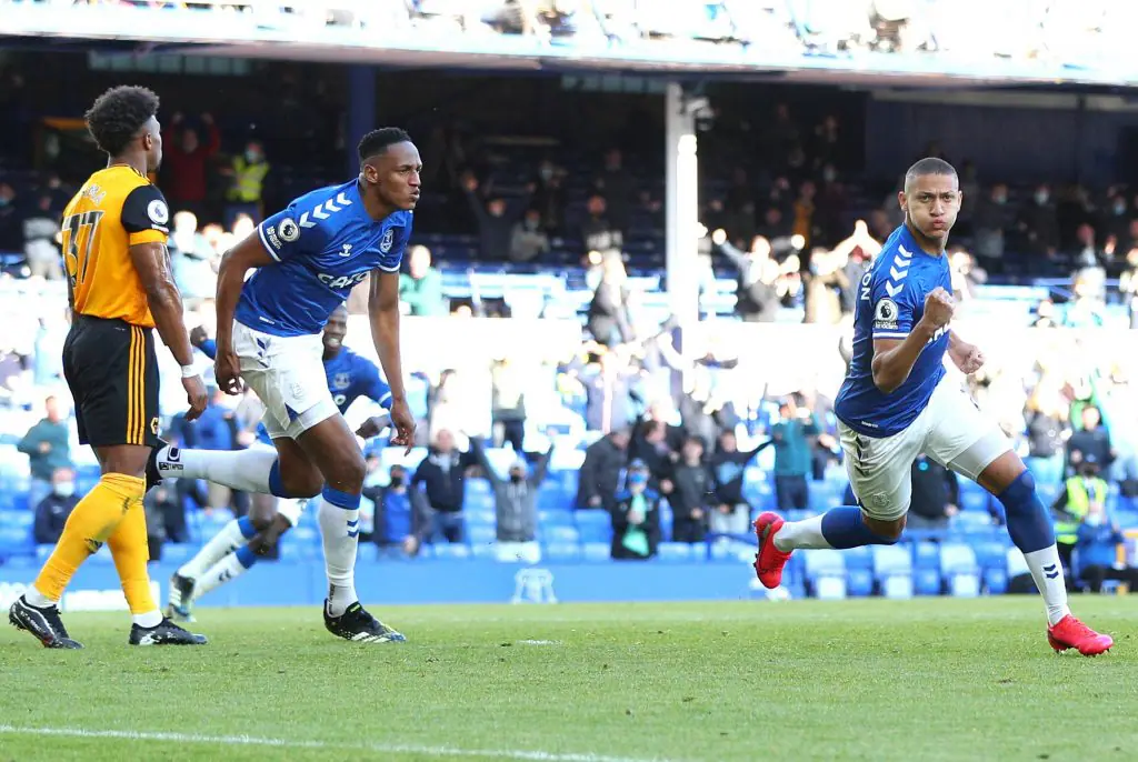 1002745576 1002745576