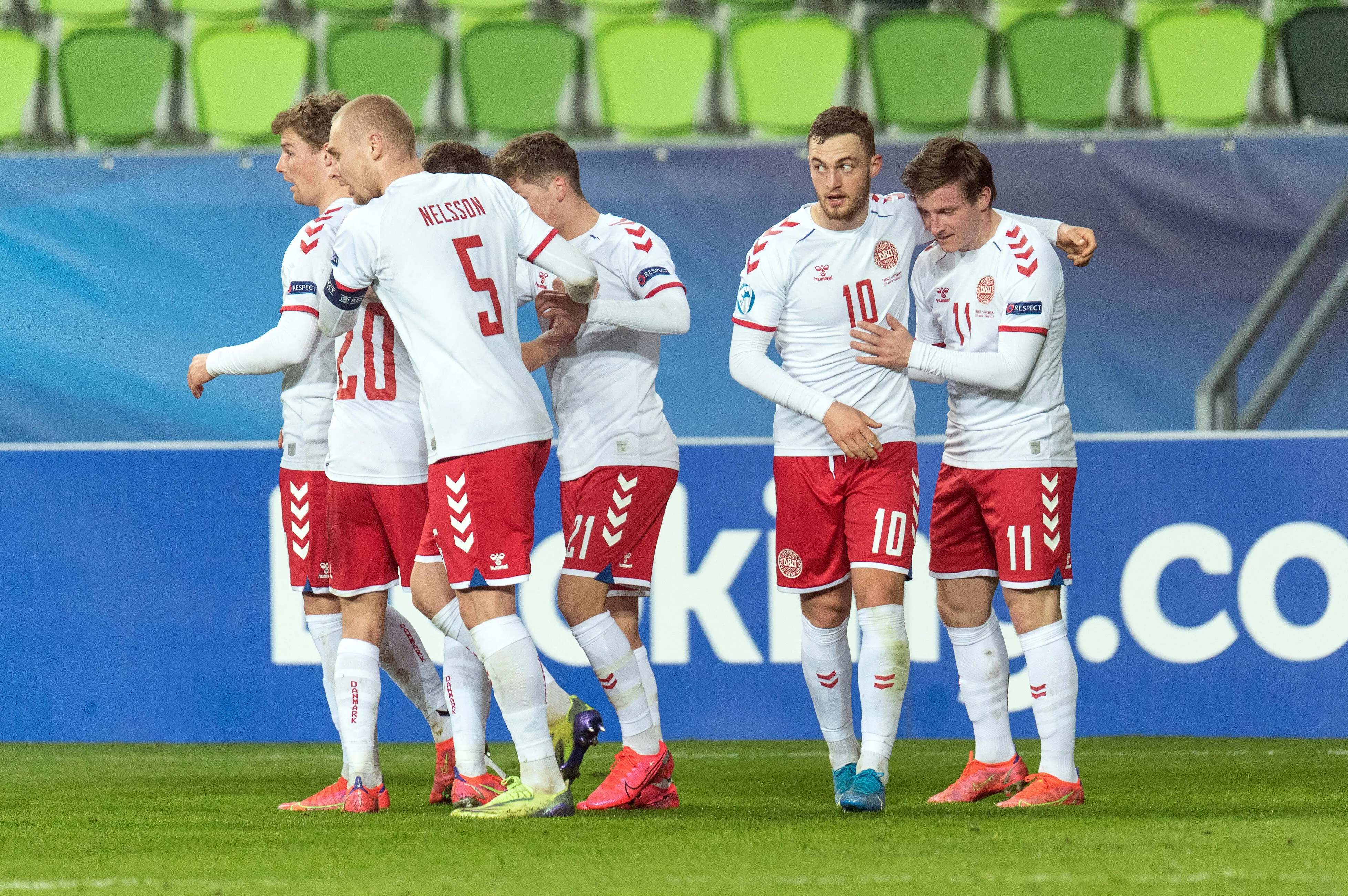 1001632813 1001632813