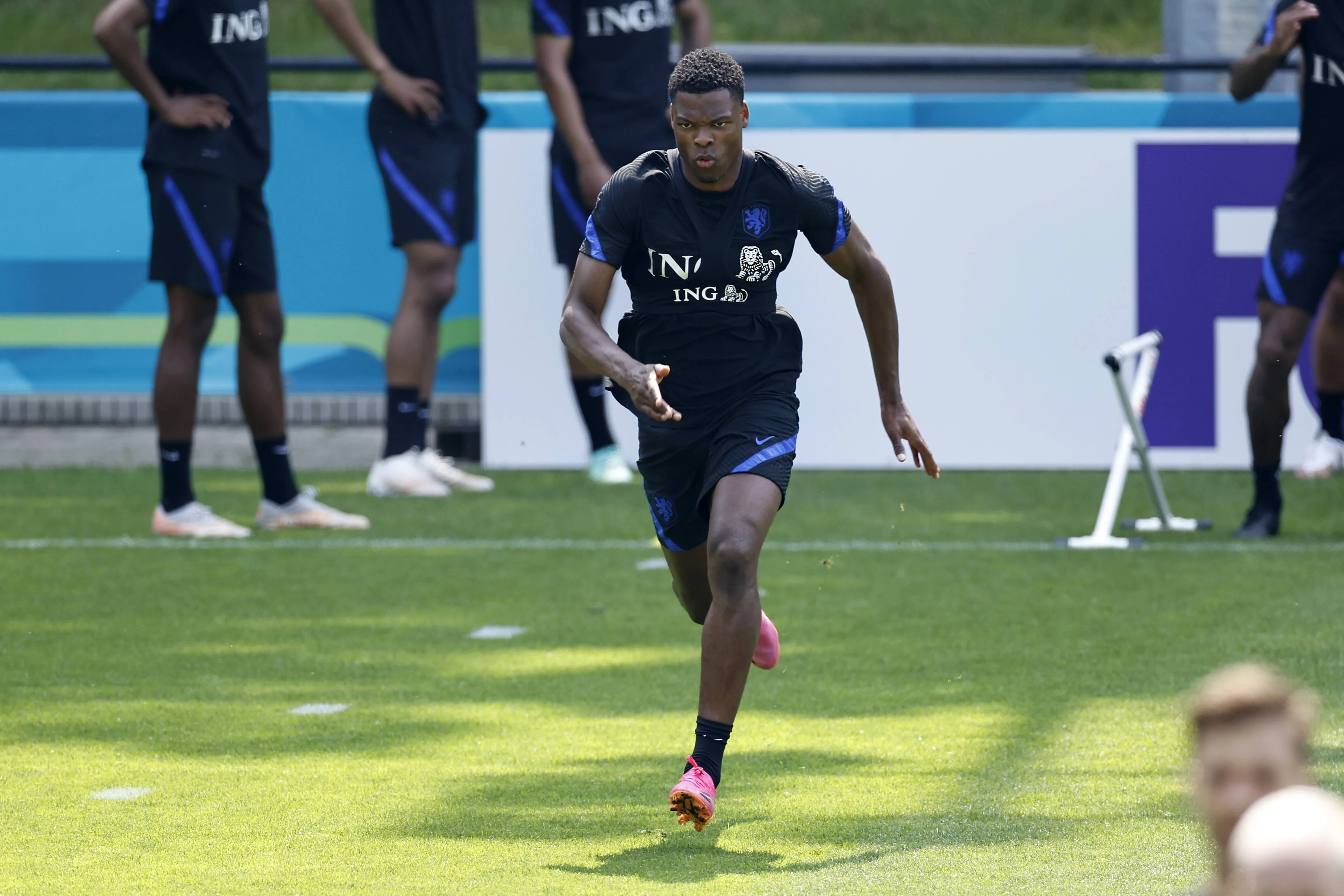 1003076423 1003076423