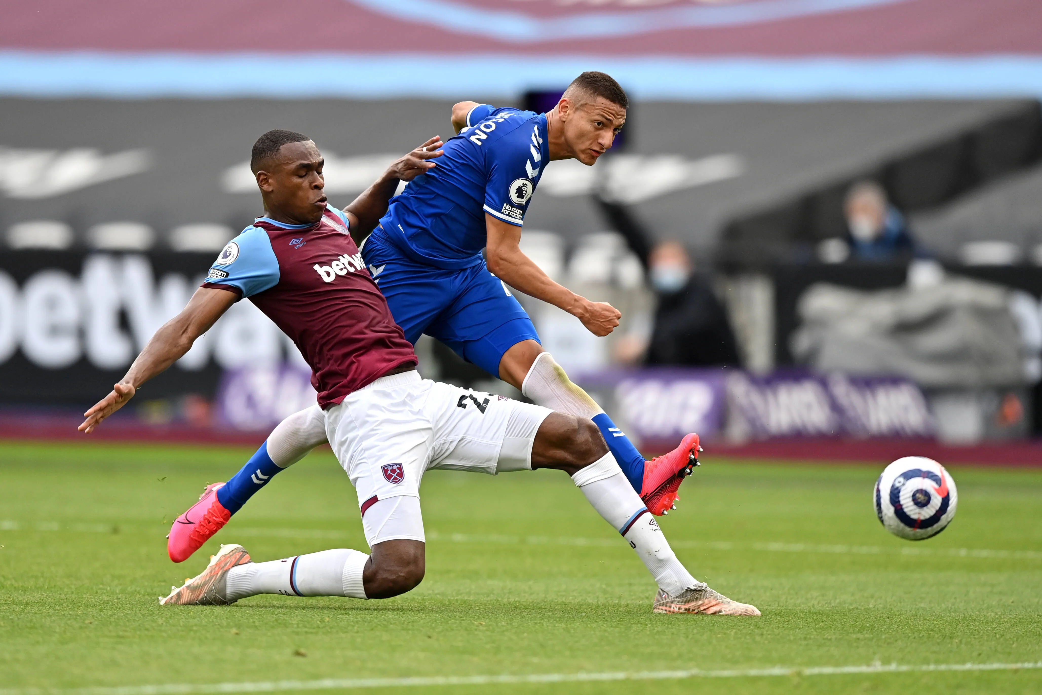 1002582672 1002582672