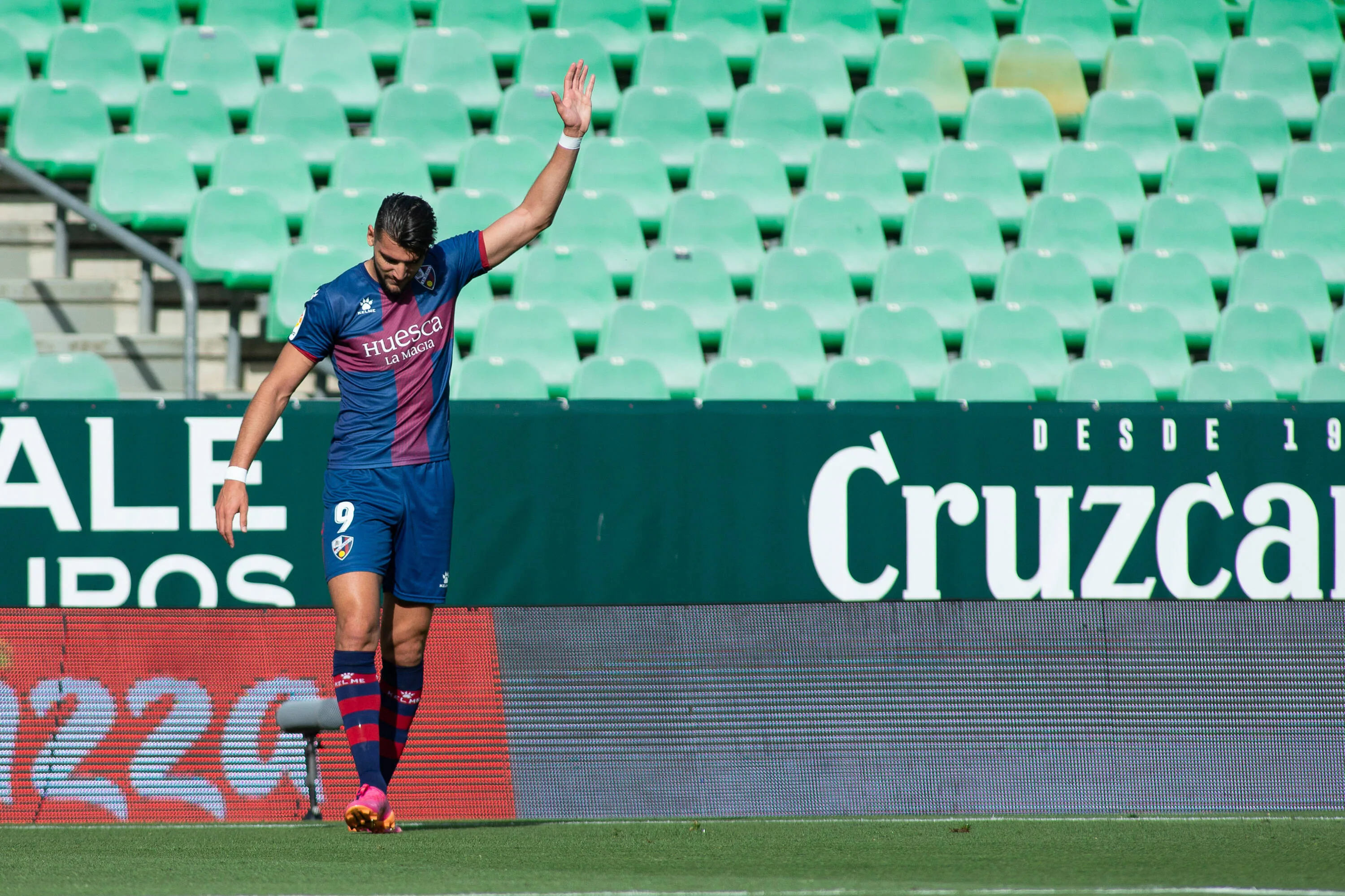 1002703786 1002703786