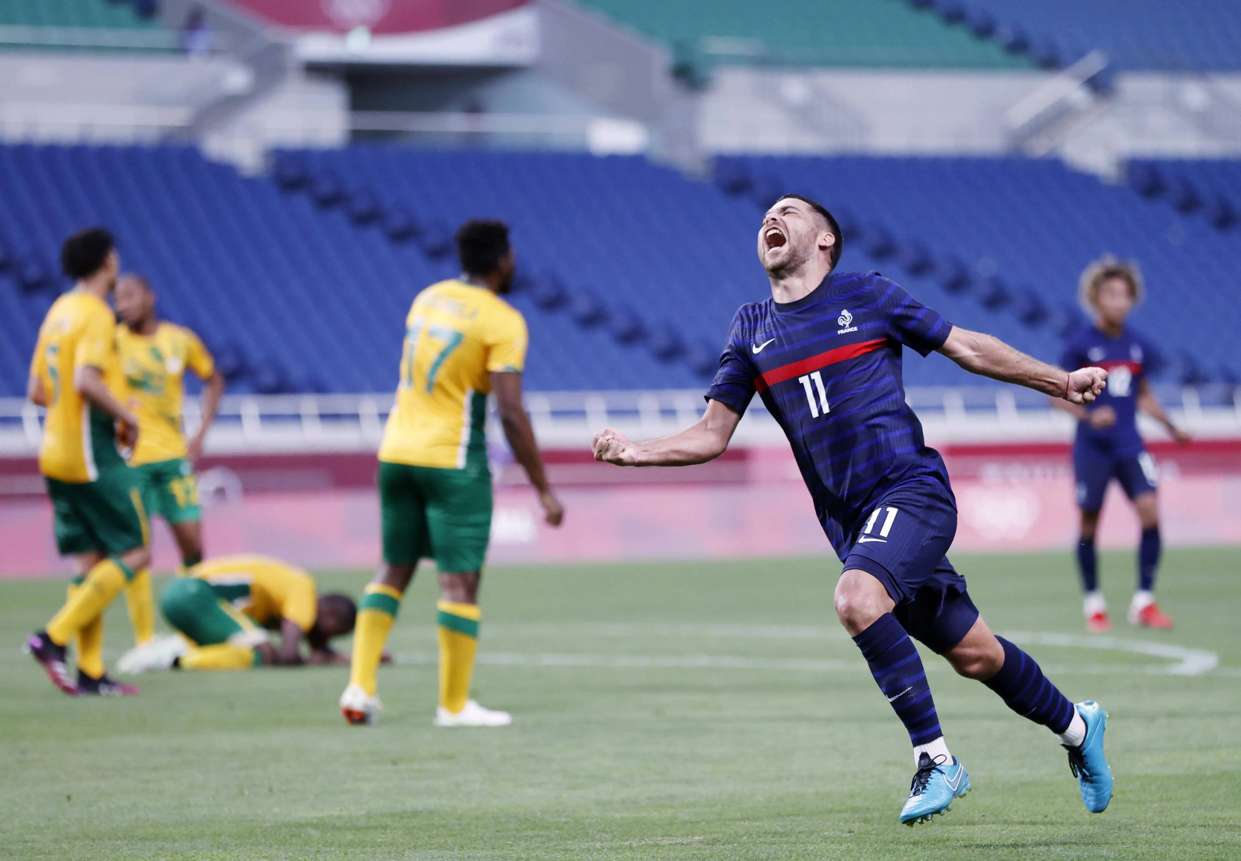 1004327516 1004327516