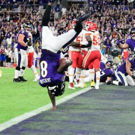 f27b11df 21d4 4f17 8fb0 cdfc15872411 Lamar Jackson