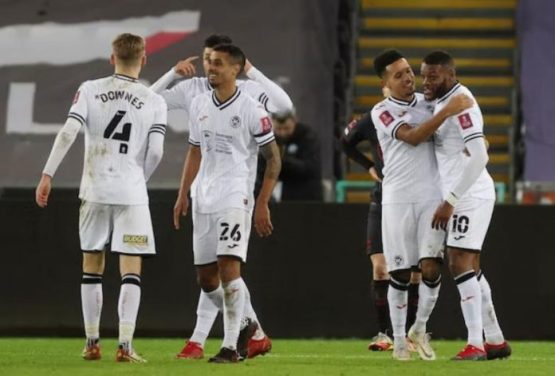 Swansea City vs Luton Town 1