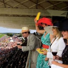 glorious goodwood crowd