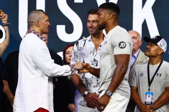 oleksnadr usyk vs anthony joshua