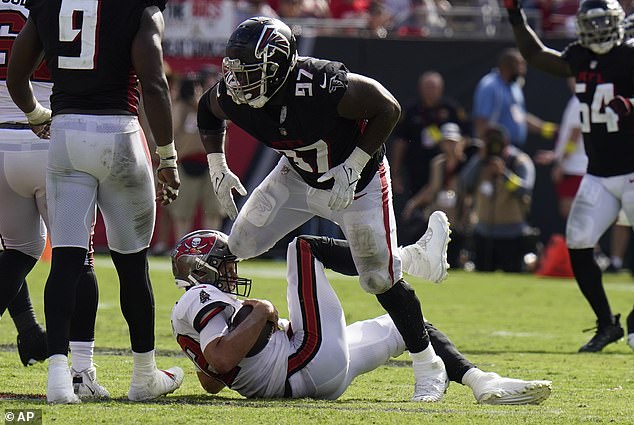 Brady sack Jarett