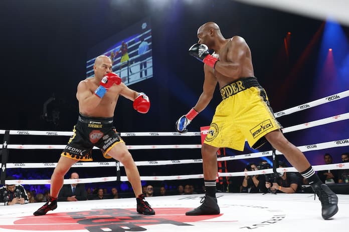 Anderson Silva vs Tito Ortiz