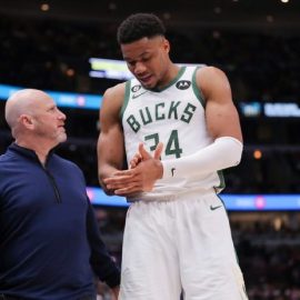 Giannis injury