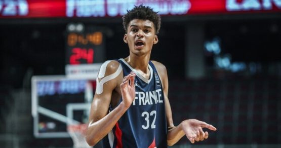 rsz 8218c8f3 victor wembanyama reacts france fiba