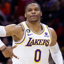 russell westbrook lakers embrace