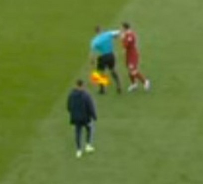 andy robertson elbow