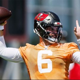rsz mayfield baker bucs ota command throw
