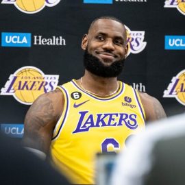 rsz 221006042741 03 nba lebron james las vegas