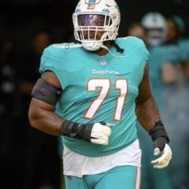 Brandon Shell Dolphins pic