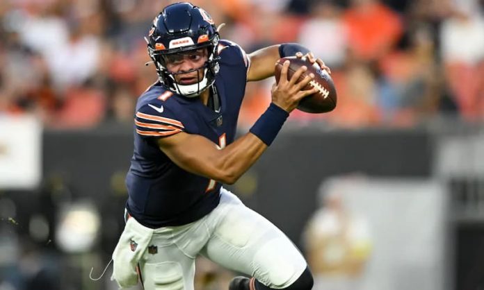 Justin Fields Bears pic