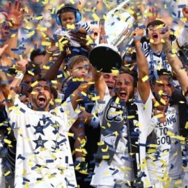 LA Galaxy Celebrating