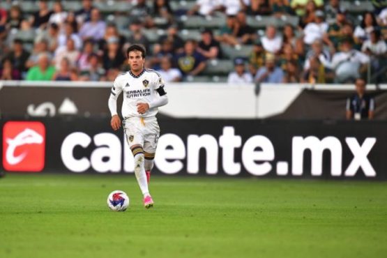 Riqui Puig Played Alongside Lionel Messi At Barcelona