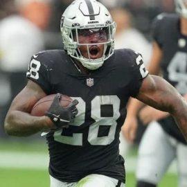 Josh Jacobs Raiders pic