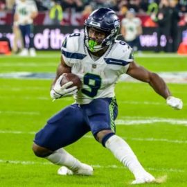 Kenneth Walker Seahawks pic