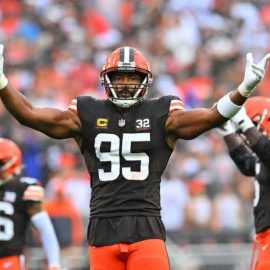 Myles Garrett Browns pic