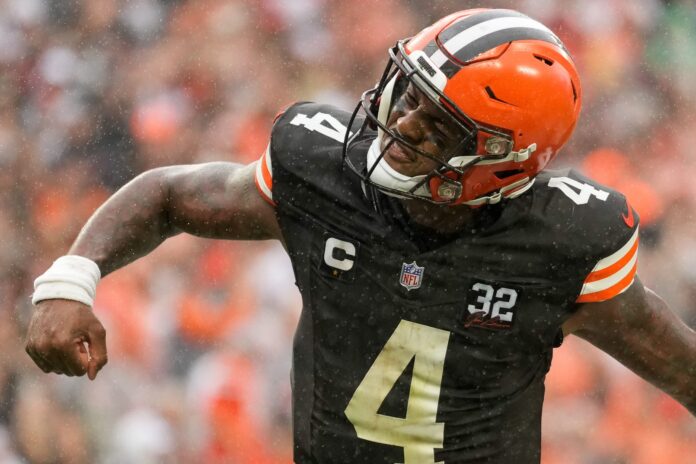 why did the browns trade for deshaun watson 696x464 1