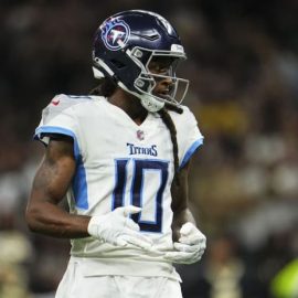 DeAndre Hopkins Titans pic