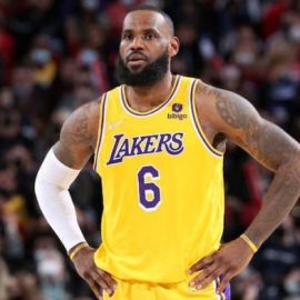 LeBron James Lakers pic