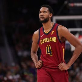 Evan Mobley Cavs pic