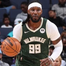 Jae Crowder Bucks pic
