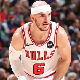Alex Caruso Bulls pic
