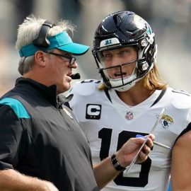 Doug Pederson and Trevor Lawrence pic
