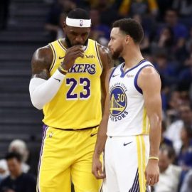 LeBron James and Steph Curry pic