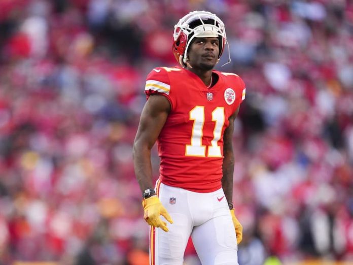 Marquez Valdes Scantling Chiefs pic