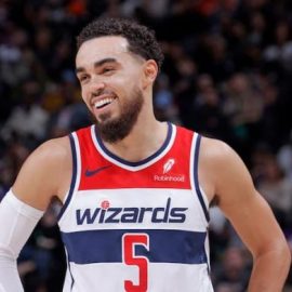 Tyus Jones Wizards pic
