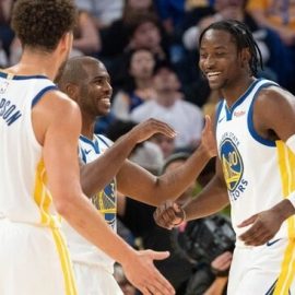 klay thompson on a backcourt pairing with chris paul v0 HsfqeX5hPwBzj9fgyzZSu8Xf5UrLoUOsgHKqp25ileo ezgif.com resize