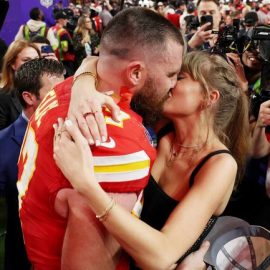 rsz travis kelce taylor swift superbowl021224 cdb19b9aec71450dafa7dcb9d12832e2