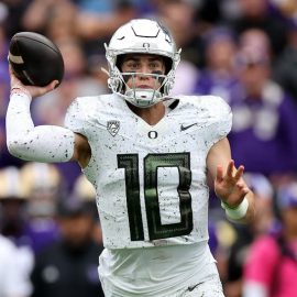 Bo Nix Oregon pic